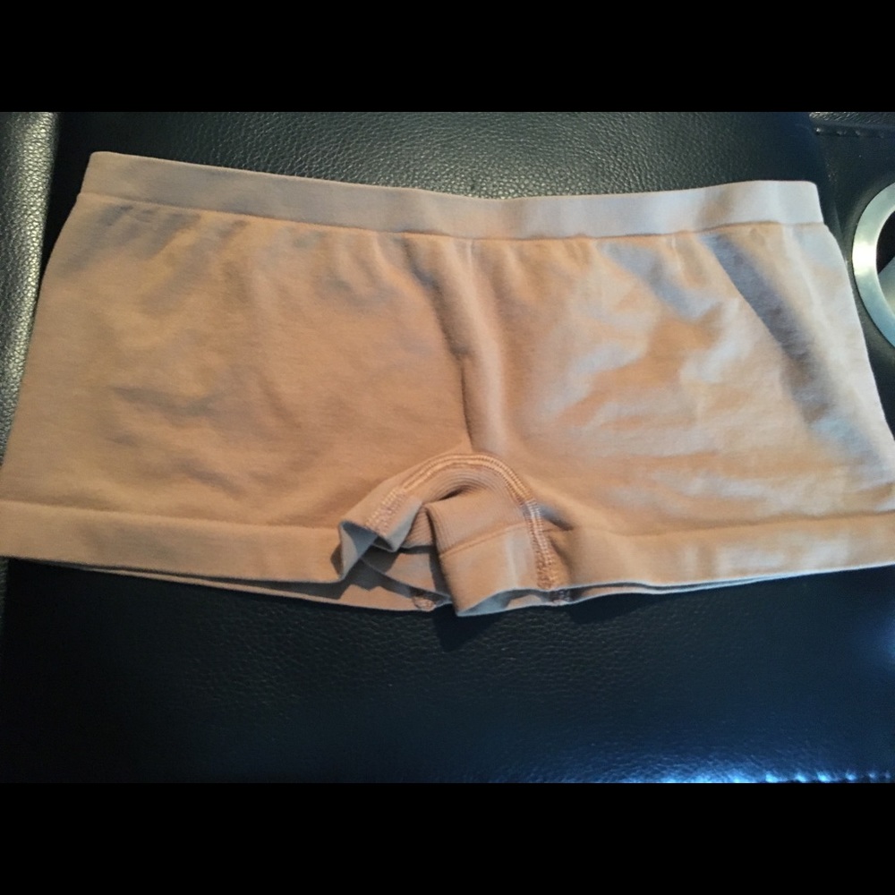 Victoria’s Secret body by Victoria boy briefs nude